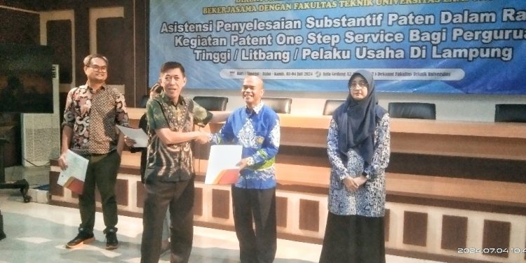 14 Hasil Penelitian Unila Terima Sertifikat Paten dari Kemenkumham