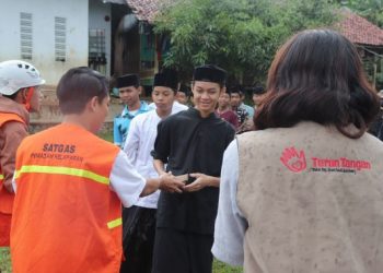 Akademi Relawan Berkolaborasi dengan Damkar Baik Gelar Program Belajar Bersama