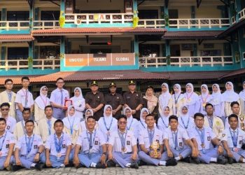 SMA Al Kautsar Apresiasi 48 Siswa Berprestasi Selama Juni-Juli