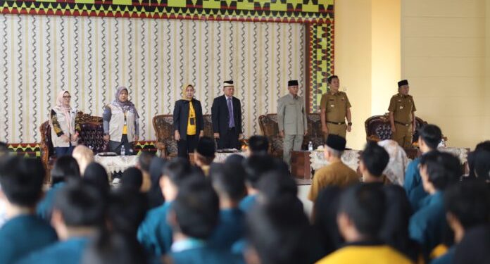 Rektor Lepas 785 Mahasiswa KKN di Lampung Timur