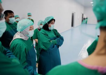 HUT Bandar Lampung, Walikota Eva Buka Acara Bakti Sosial Operasi Katarak dan Sunat Massal