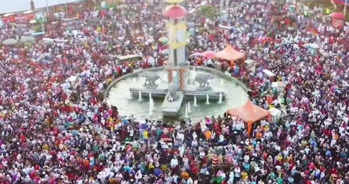 HUT Ke-342 Kota Bandar Lampung, Walikota Eva Dwiana Lepas Ribuan Peserta Jalan Sehat