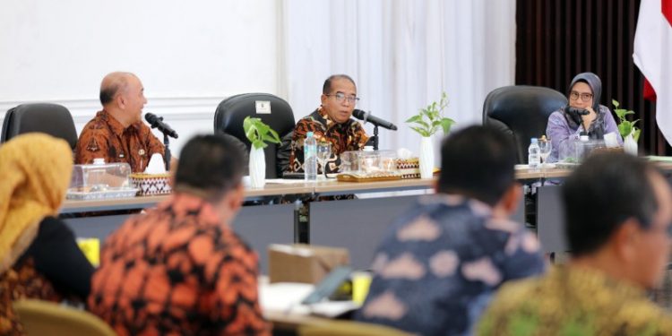 Pj. Gubernur Samsudin Pimpin Rapat Progres Pembangunan Kota Baru