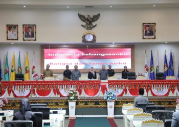 Sekdaprov Fahrizal Hadiri Rapat Paripurna Penyampaian 6 Raperda Usulan Inisiatif DPRD