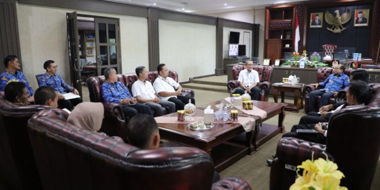 Pj. Gubernur Samsudin Terima Jajaran Civitas Akademika Politeknik Negeri Lampung