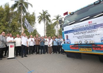 Mendag Zulkifli Hasan Bersama Pj. Gubernur Samsudin Lepas Ekspor Olahan Kelapa PT. Sari Segar Husada