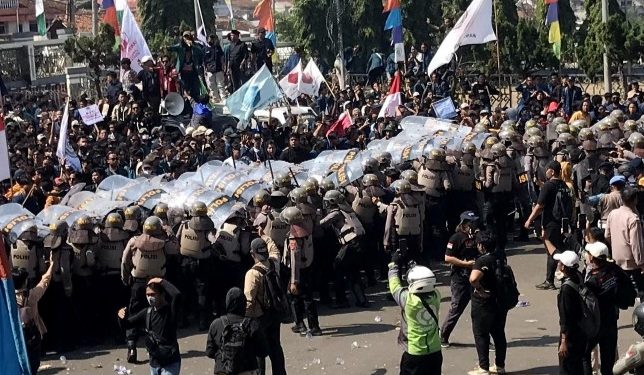 Demo Mahasiswa Lampung Kawal Keputusan MK Sempat Ricuh