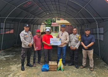 PTPN IV Regional III Salurkan Setengah Ton Sembako Korban Terdampak Banjir Tandun