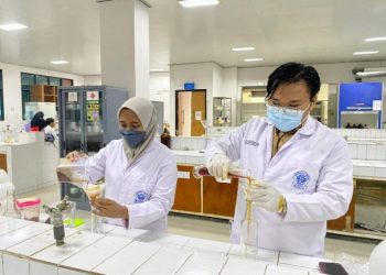 Tim Mahasiswa Unila Buat Obat Antikanker dari Kulit Kayu Famili Dipterocarpaceae