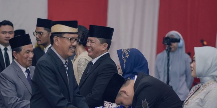 Bupati dan Wakil Bupati Pesibar Hadiri Pelantikan DPRD Periode 2024-2029