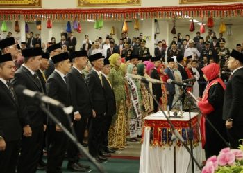 Pj. Gubernur Samsudin Hadiri Pelantikan Anggota DPRD Provinsi Lampung Masa Jabatan 2024-2029