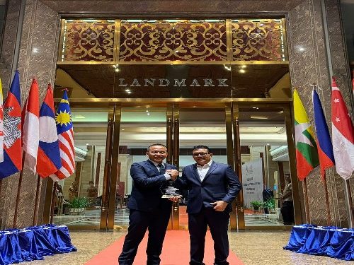 Konsisten Perkuat Pemanfaatan EBT, PalmCo Raih ASEAN Energy Awards 2024