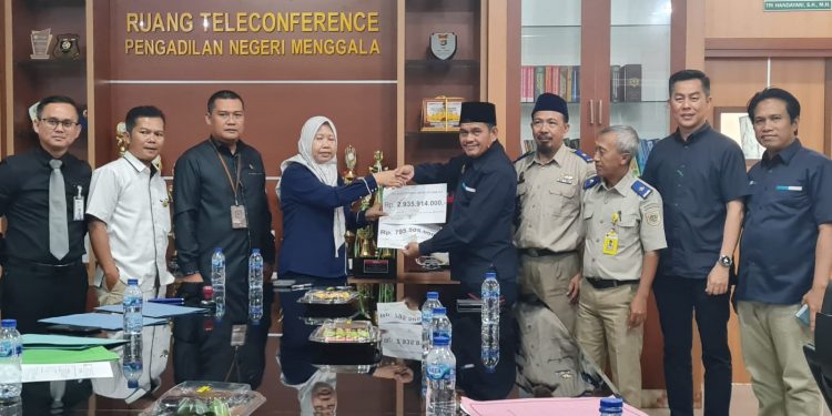 PTPN I Reg.7 Terima Uang Ganti Rugi Atas Pembebasan Lahan Jalan Tol Terpeka