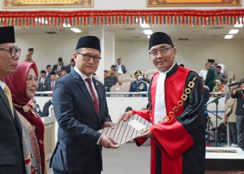 Politisi Gerindra Ahmad Giri Akbar Resmi Jabat Ketua DPRD Lampung