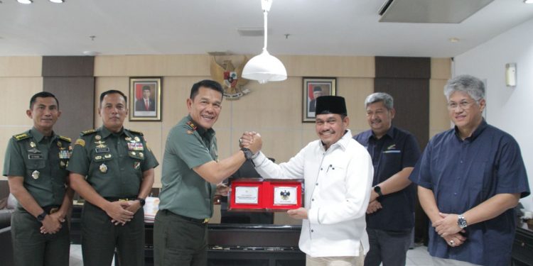 Danrem 043/Gatam: “Kita Kawal PTPN!“