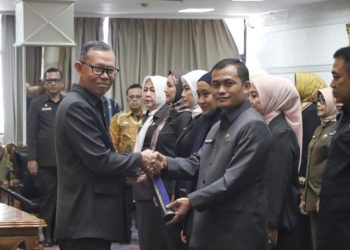 28 Pejabat Administrator dan Pengawas Dilingkungan Pemerintah Provinsi Lampung Dilantik