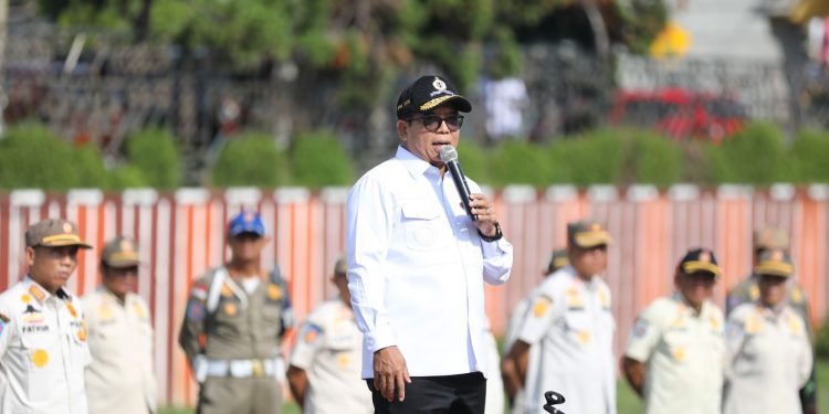 Pj. Gubernur Samsudin Pimpin Apel Pasukan Polisi Pamong Praja
