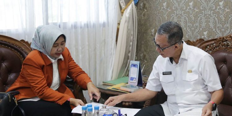 Sekdaprov Fahrizal Bersama Rektor Unila Bahas Progres Hibah Lahan 150 Hektare di Kota Baru