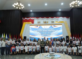 Pj. Gubernur Samsudin Lepas Kontingen Marching Band Perdana VIP FYBI Ikuti Piala Bergilir Kemenpora