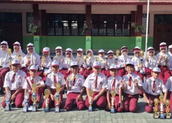 Di Penghujung Oktober, SD Al Kautsar Kembali Panen Juara