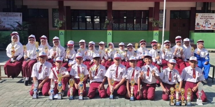 Di Penghujung Oktober, SD Al Kautsar Kembali Panen Juara