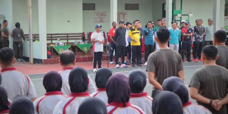 Pj. Gubernur Samsudin  Buka Turnamen Tenis Danrem Cup