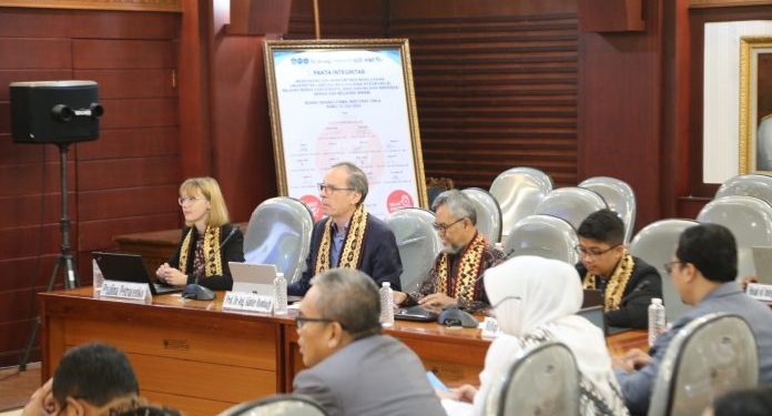 Tim ASIIN Onsite Visit ke Tiga Jurusan Fakultas Teknik Unila