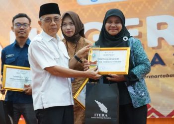Portallnews.id Terima Penghargaan Anugerah Humas Itera 2024