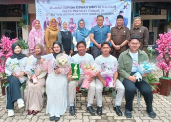 SMA Al Kautsar Apresiasi 6 Siswa Peraih Peringkat VI Nasional Festival Musikalisasi Puisi 2024