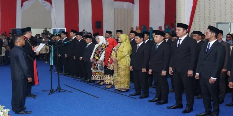 25 Anggota DPRD Kabupaten Pesibar Resmi Dilantik, Ini Daftar Namanya !