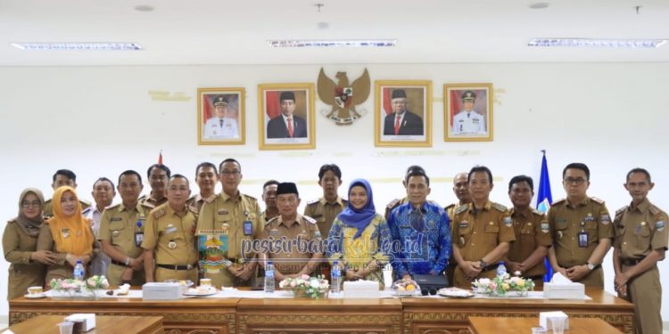 Wakil Bupati Pesibar A.Zulqoini Syarif : Pemkab Pesibar Siap Bekerjasama Dalam Penanggulangan Narkotika