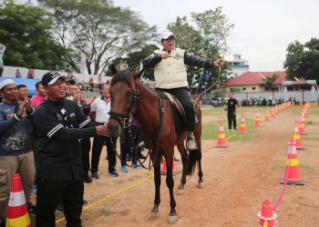 Pj. Gubernur Lampung Buka Kejuaraan Nasional Panahan Berkuda Piala Gubernur 2024