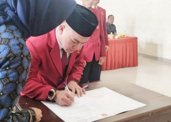 Sah Nopiyansyah Resmi Jabat Wakil Rektor I Universitas Tulang Bawang