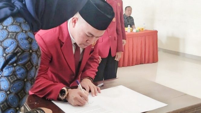Sah Nopiyansyah Resmi Jabat Wakil Rektor I Universitas Tulang Bawang
