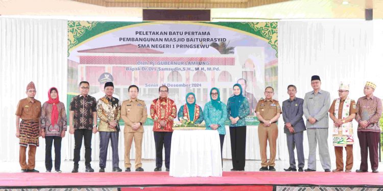 Pj.Gubernur Samsudin Resmikan Pembangunan Masjid Baiturrasyid Pringsewu