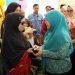 Pj. Ketua TP-PKK Provinsi Lampung Maidawati Berikan Bantuan kepada Penyandang Disabilitas dan Lansia