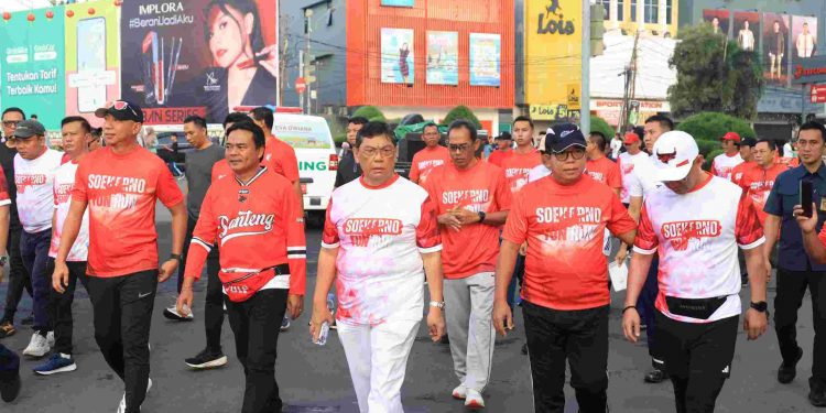 Pj. Gubernur Samsudin Lepas Ribuan Peserta Soekarno Fun Run