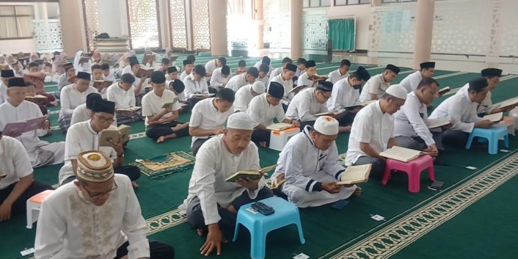 Meriahkan Milad ke-33, Yayasan Al Kautsar Gelar Khatmil Qur’an