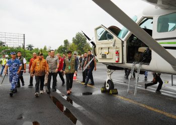 Pj. Gubernur Lampung Lepas Operasi Modifikasi Cuaca untuk Cegah Banjir di Provinsi Lampung