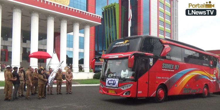 Pemkot Bandar Lampung Berangkatkan 600  Peserta Wisata Rohani ke Masjid Raya Al-Jabbar