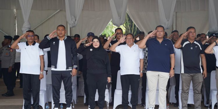 Siap Dilantik Presiden Prabowo, Eva-Deddy Gladi Bersih di Monas