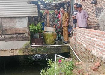 Satgas Penertiban Bangunan Sisir 5 Kecamatan, Temukan Rumah Berdiri Diatas Aliran