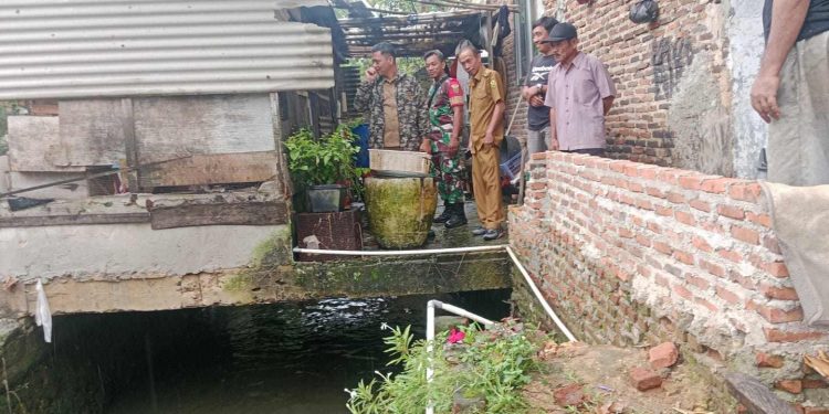 Satgas Penertiban Bangunan Sisir 5 Kecamatan, Temukan Rumah Berdiri Diatas Aliran