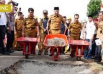 Gubernur Mirzani Groundbreaking Jalan Kotabumi – Bandar Abung