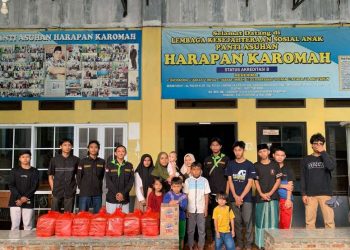Yayasan Alfian Husin dan Sedulur Mirza Bagikan 3.000 Nasi Kotak Selama Ramadhan