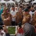 Tinjau Pasar Murah di Kotabumi, Gubernur Pastikan Stok Pangan Aman Saat Ramadan dan Idul Fitri