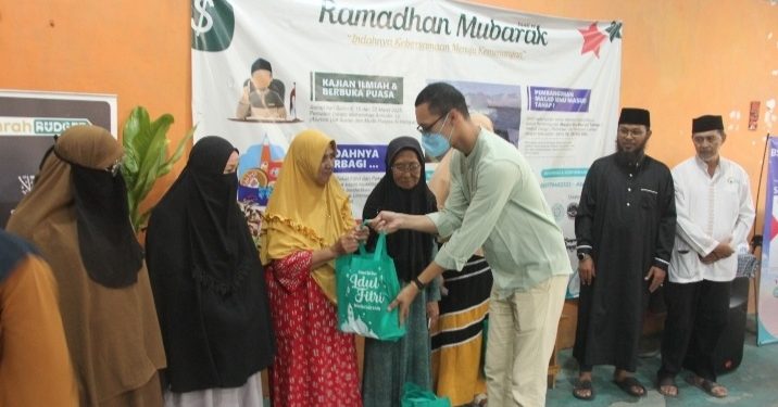 Kagama Lampung Berbagi Dengan Dhuafa