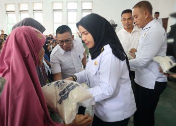Pemkot Bandar Lampung Salurkan Bantuan Beras ke 44.611 KK