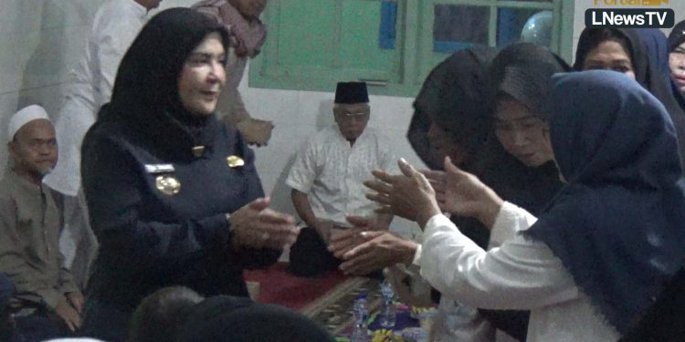 Walikota Eva Dwiana Mengawali Safari Ramadhan di Masjid At-Tajriyah