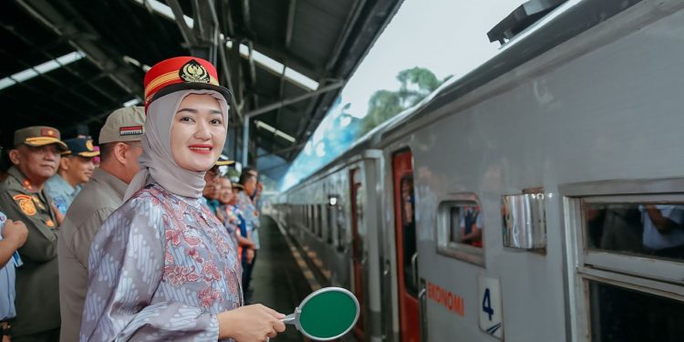 Wagub Jihan Nurlela Luncurkan Layanan Mudik Gratis Kereta Api